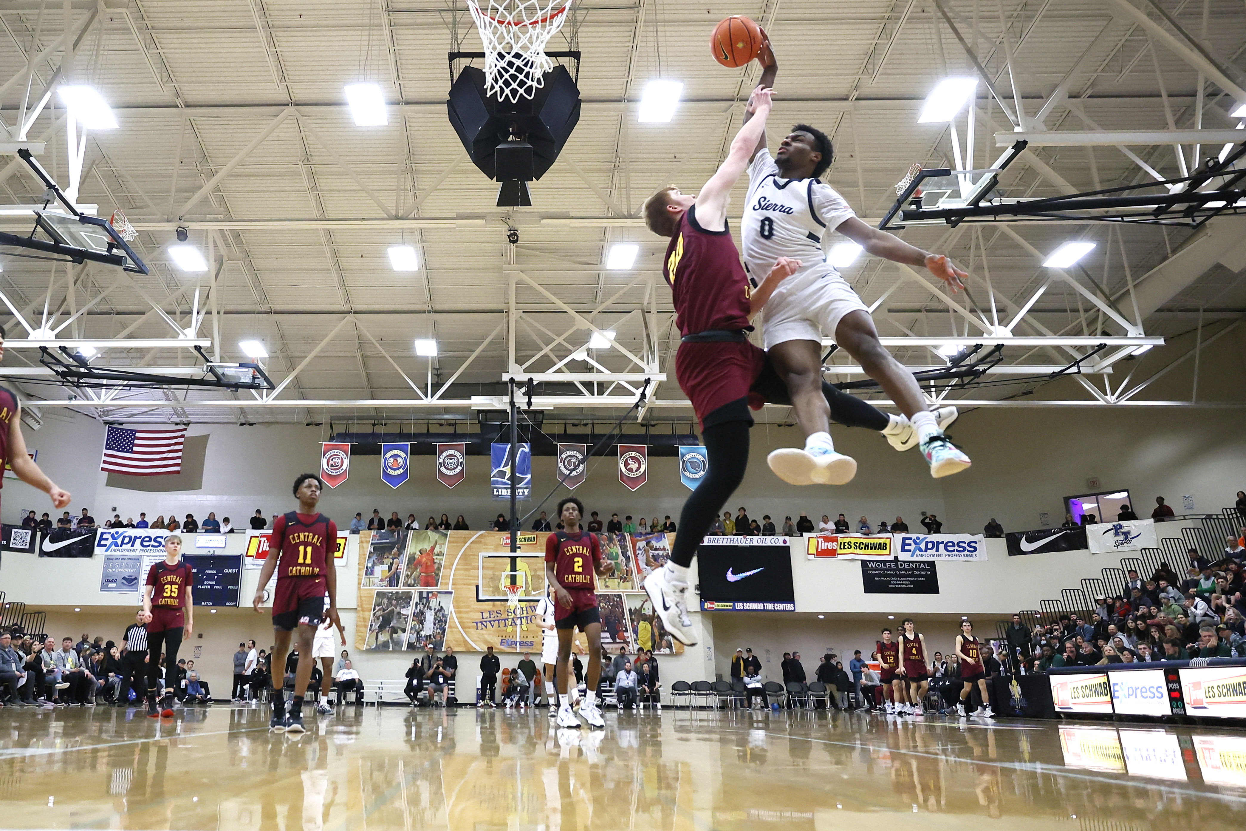 Sierra Canyon Central Catholic Les Schwab Invitational Soobum Im 77